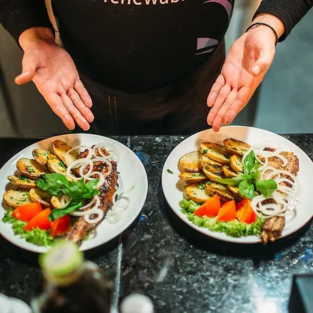 Prince מלון חוסט